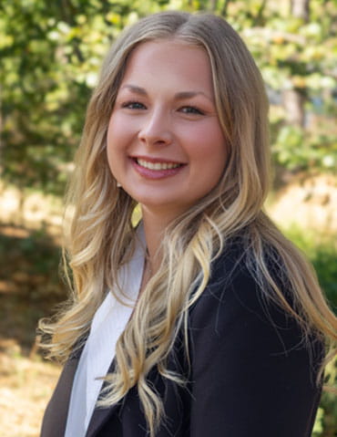 Aubrey Nave Headshot